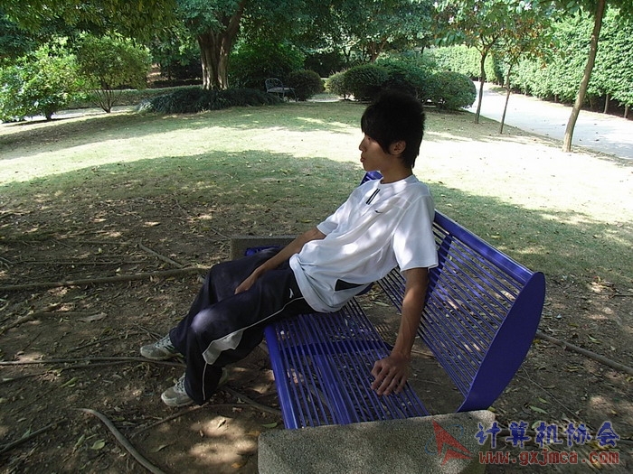 071029XCB111.jpg