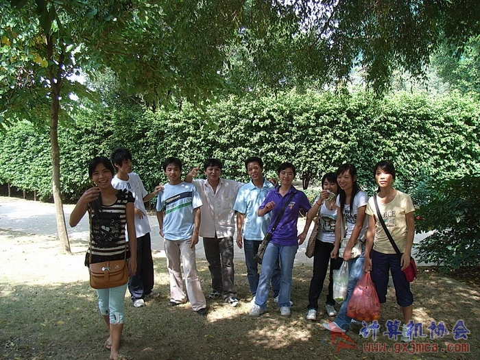071029XCB115.jpg