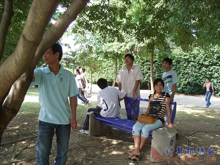 071029XCB117.jpg