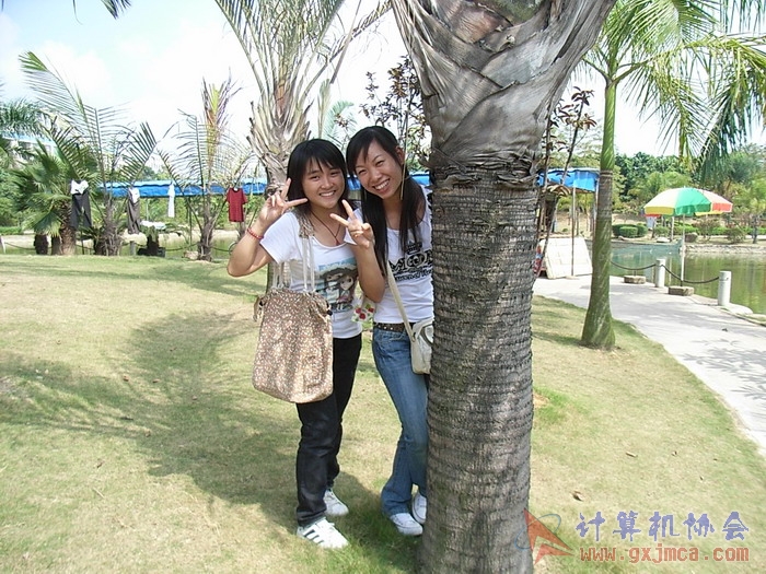 071029XCB136.jpg