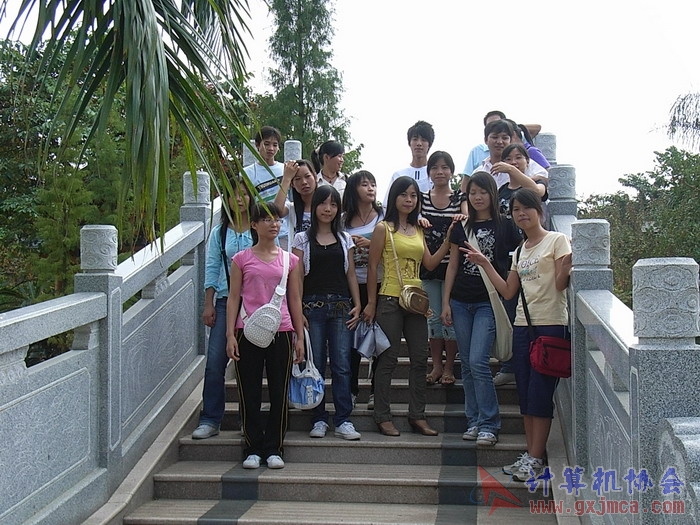 071029XCB149.jpg
