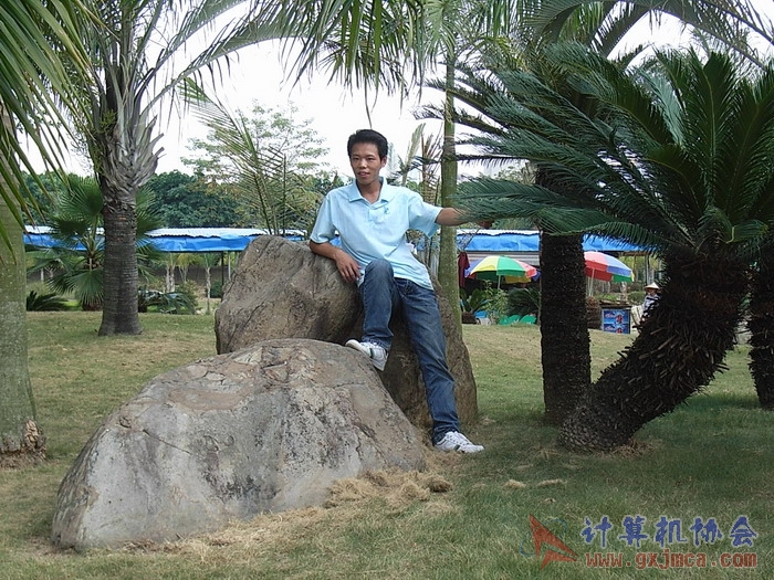 071029XCB165.jpg
