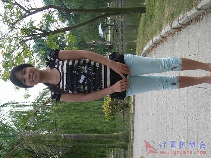 071029XCB166.jpg