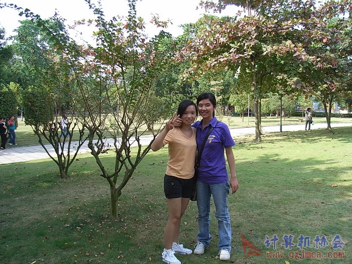 071029XCB242.jpg