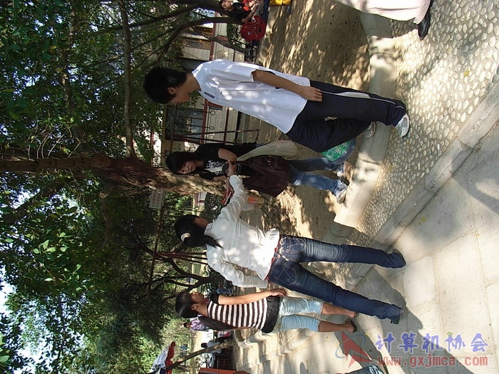 071029XCB249.jpg