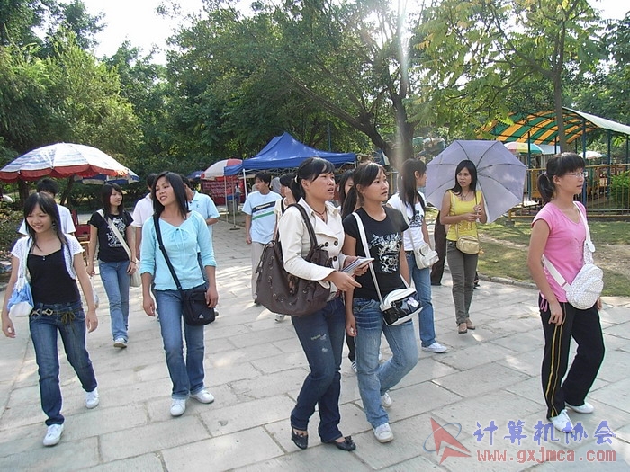 071029XCB254.jpg