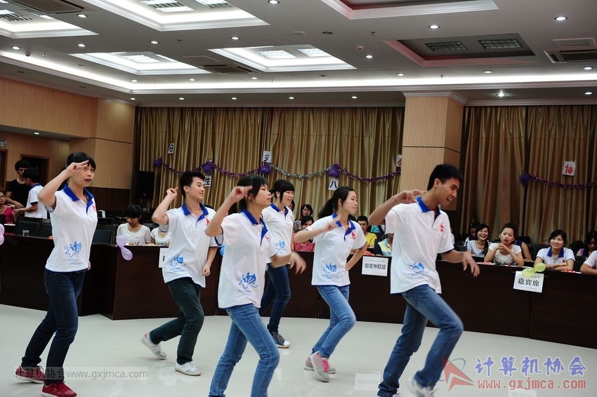 130614bzn1968.JPG