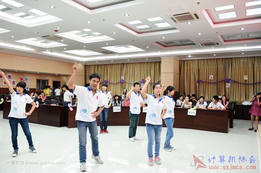 130614bzn1977.JPG