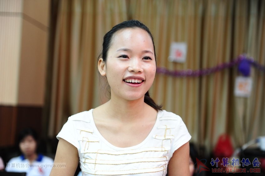 李春妮.JPG