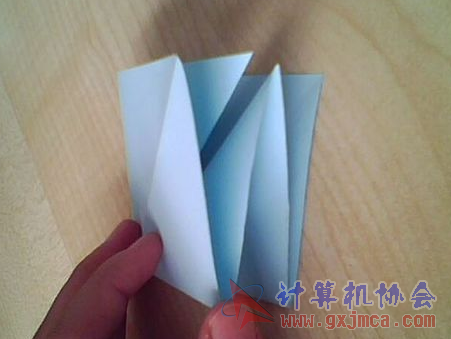 QQ截图201703232118343.png