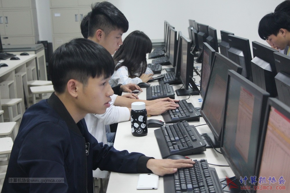 170411Excelbg34.JPG