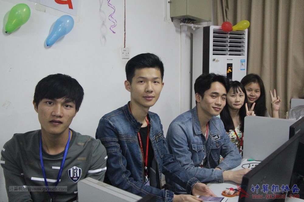XH14JGBJX052.JPG