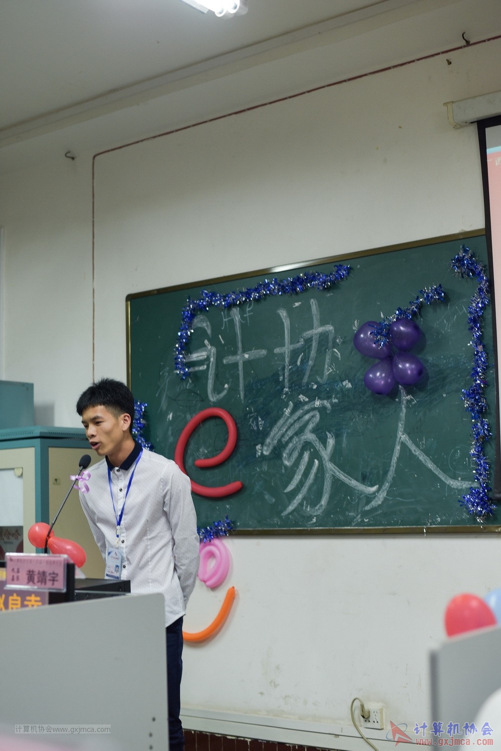 170422XH14JGBJX63.jpg