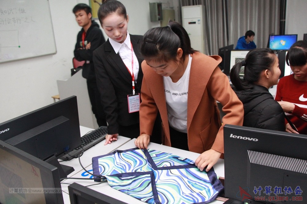 171123lypx140.JPG