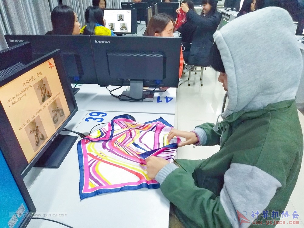 171123lypx330.jpg