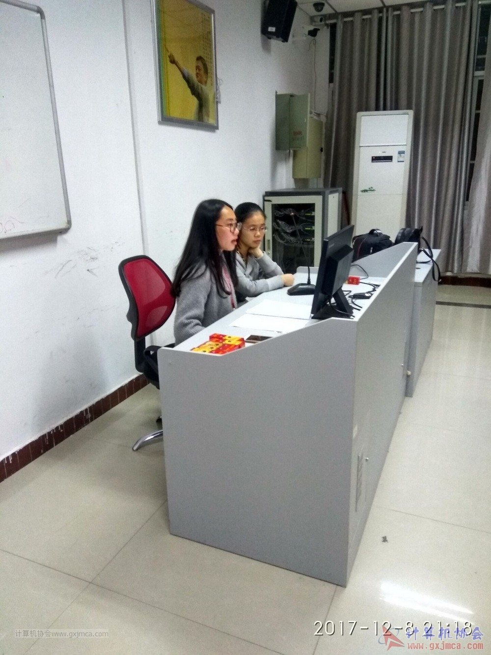 171208CAdzp_01.jpg