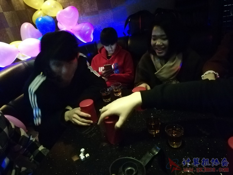 180113cakg34.jpg