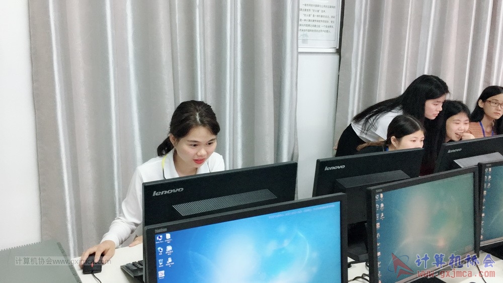 180517EXDZBGTBCLJHSYYPX61.jpg
