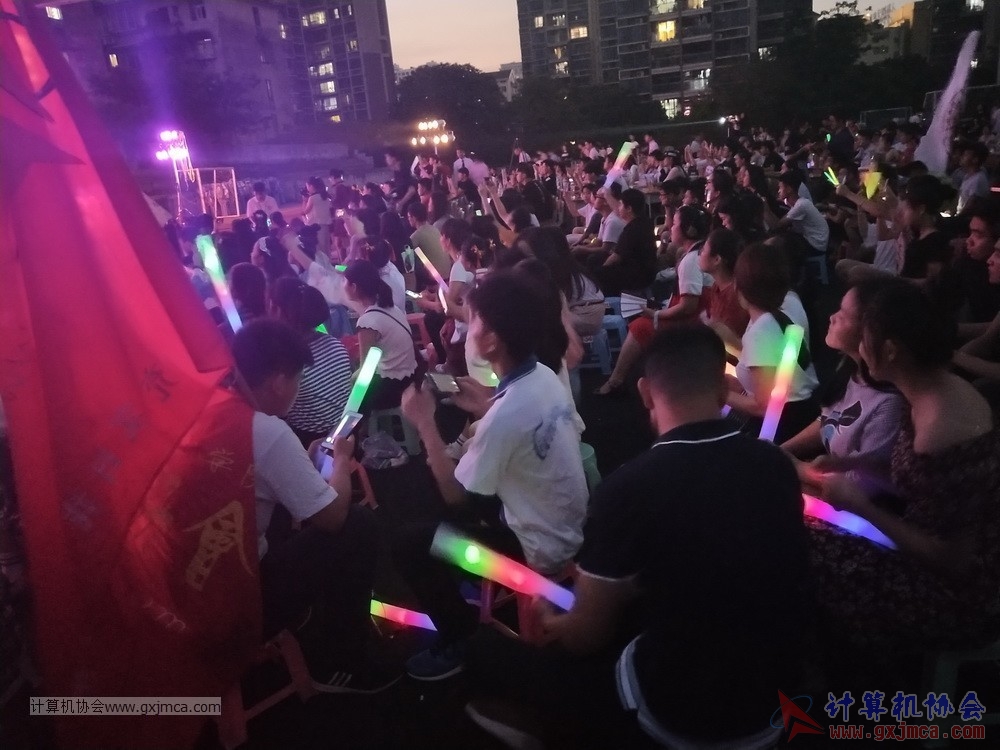 180525strzywh01.jpg