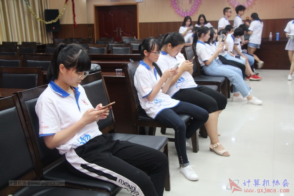 180609TLJJS107.JPG