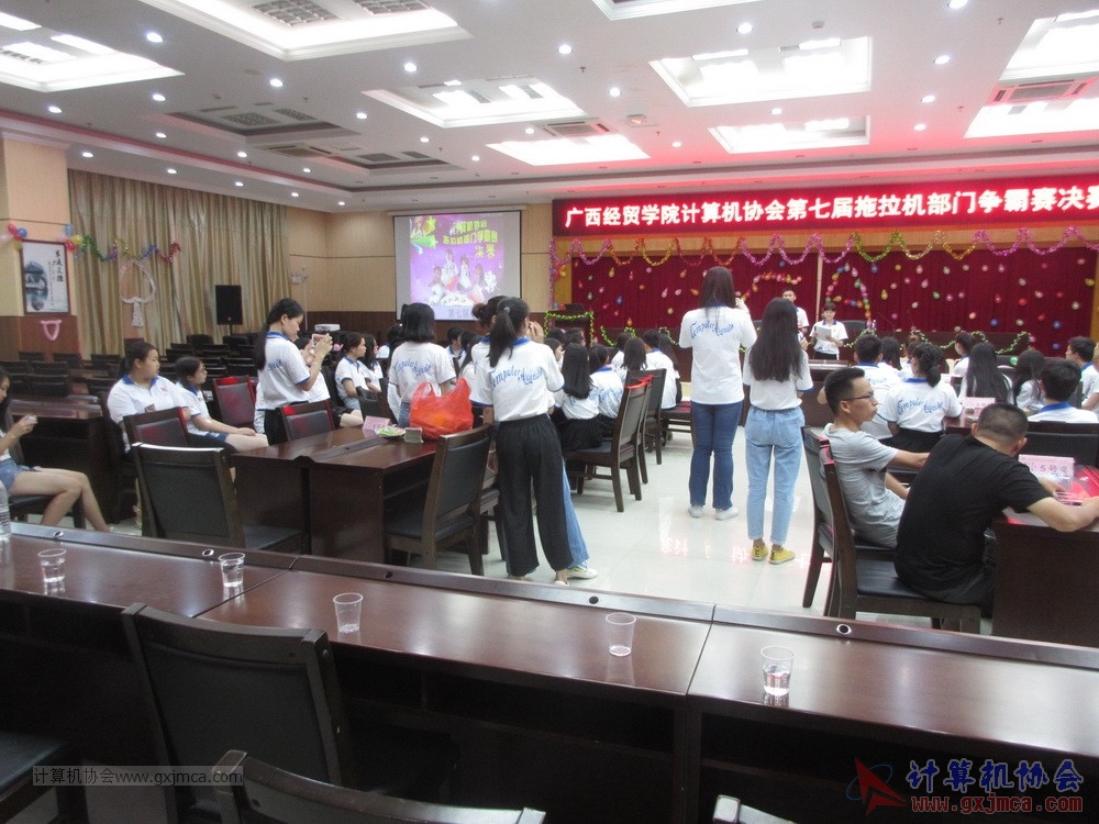 180609TLJJS340.JPG