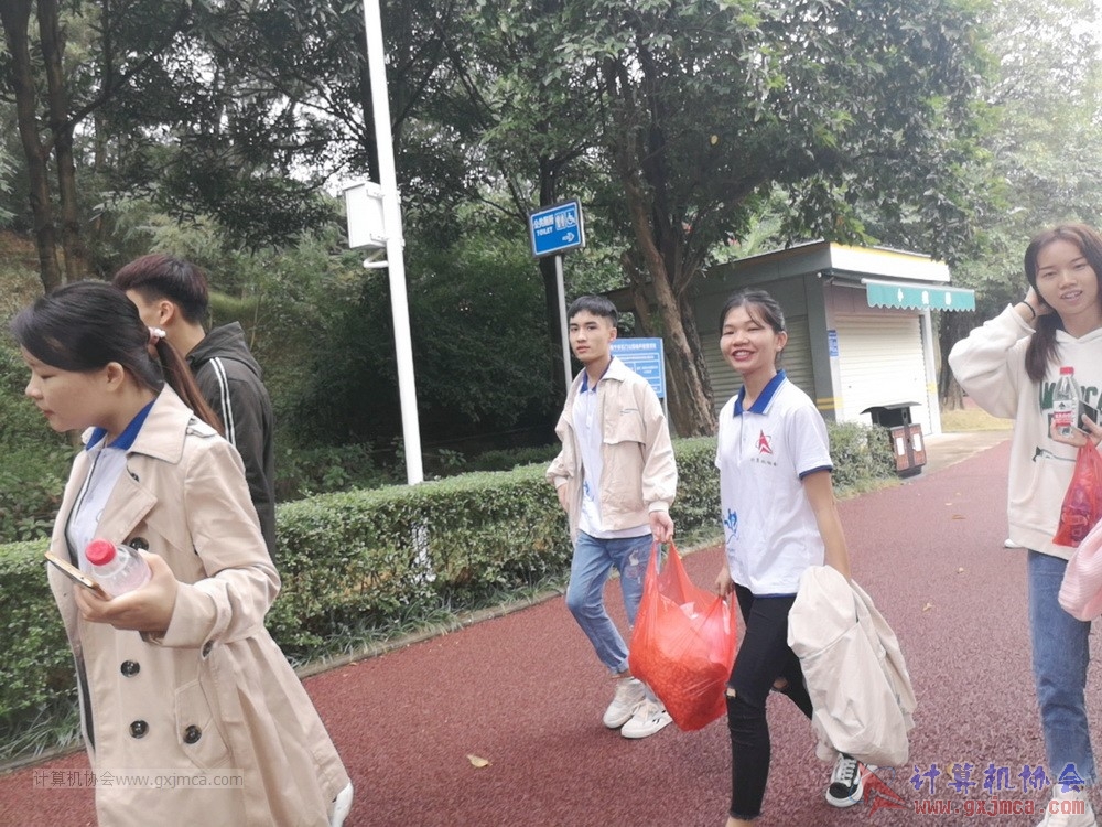 181202xh2017-2018jdxhd085.jpg