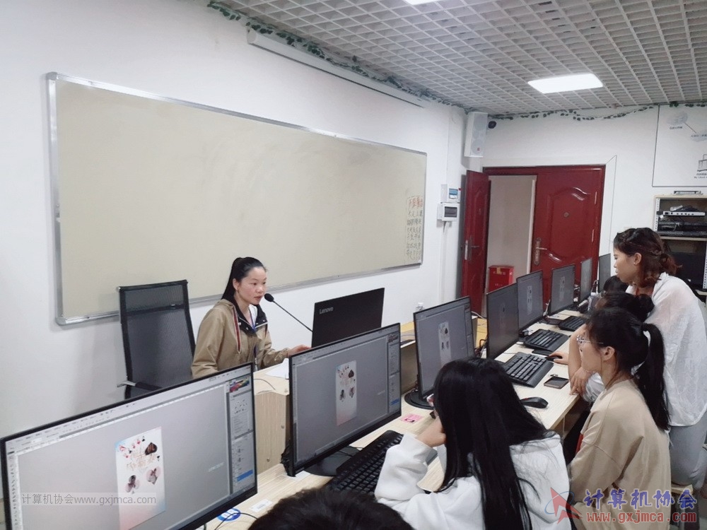 180320txcl52.jpg