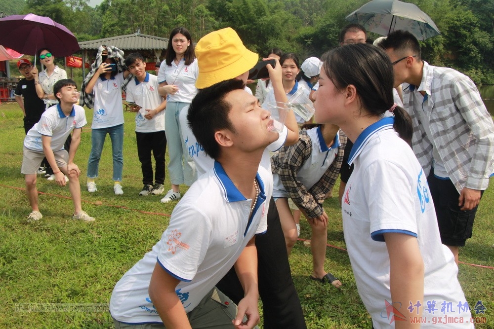 180512xhcy469.JPG