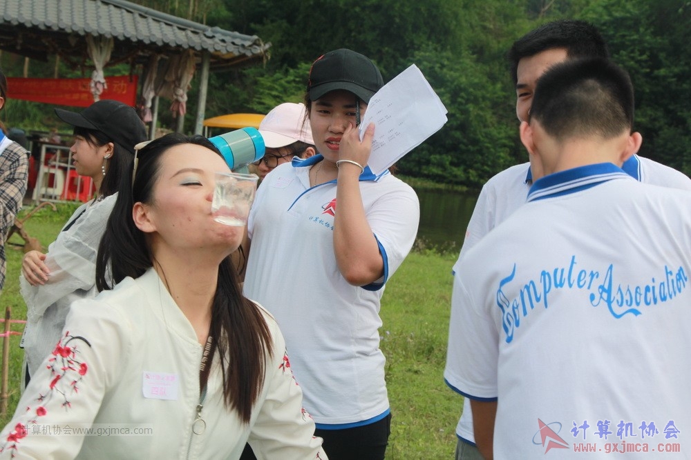 180512xhcy525.JPG