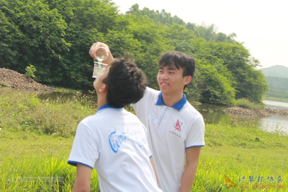 180512xhcy537.JPG