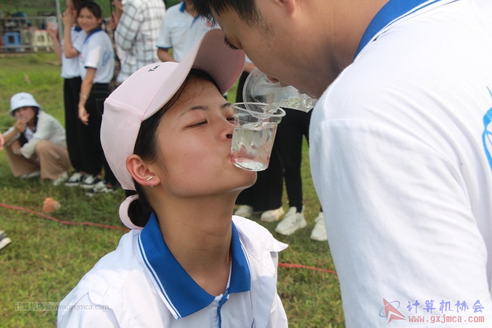 180512xhcy568.JPG