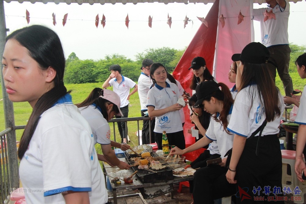 180512xhcy725.JPG