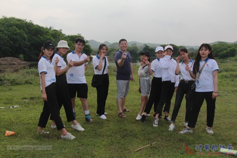 180512xhcy797.JPG