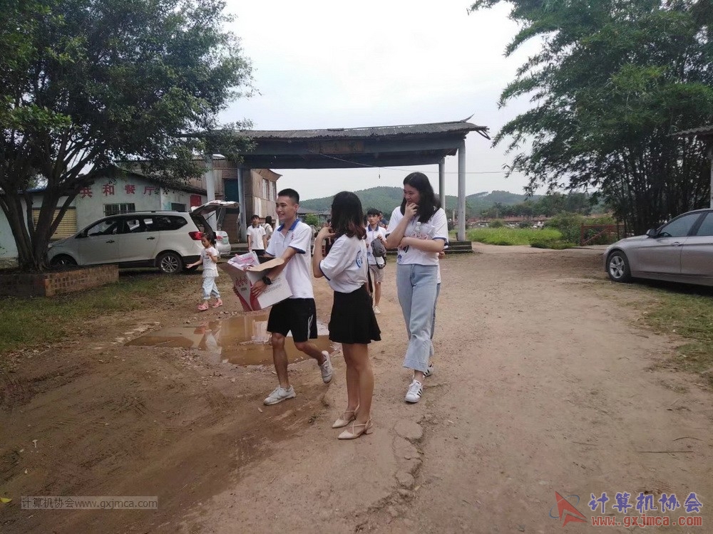 180512xhcy025.jpeg