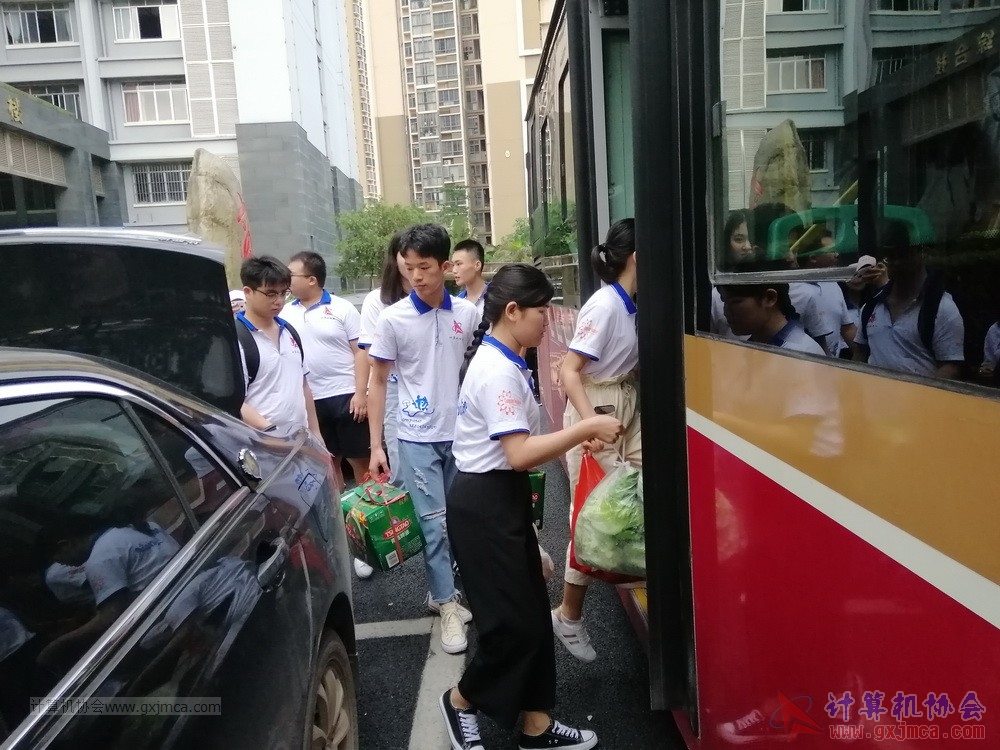 180512xhcy166.jpg