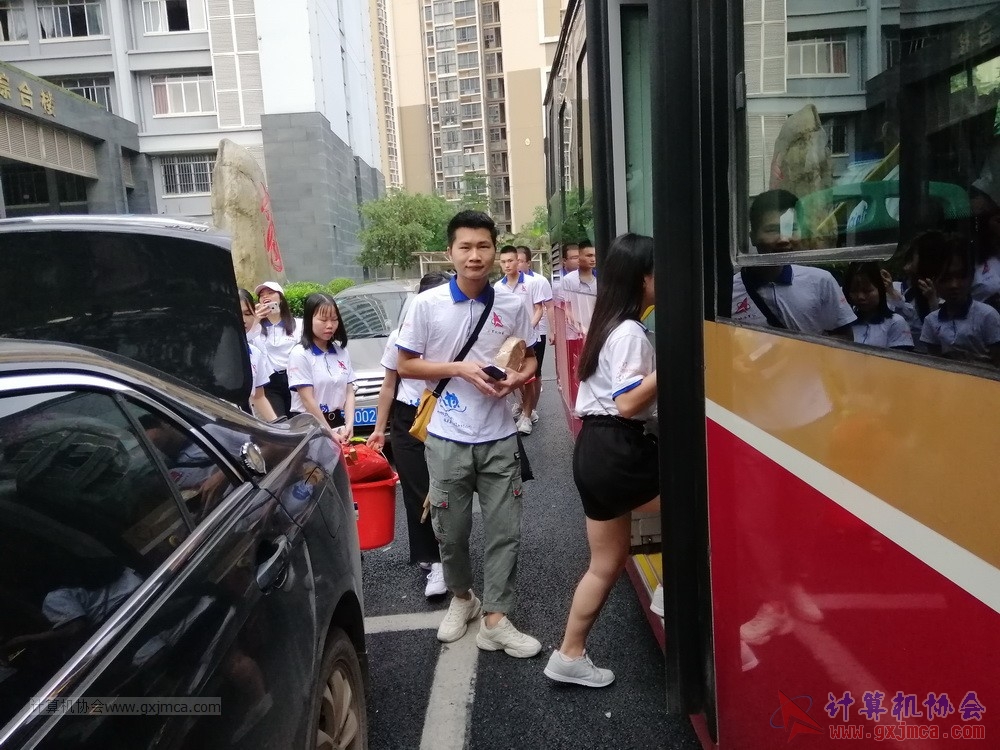 180512xhcy165.jpg