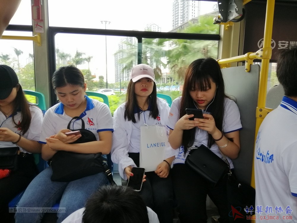 180512xhcy178.jpg