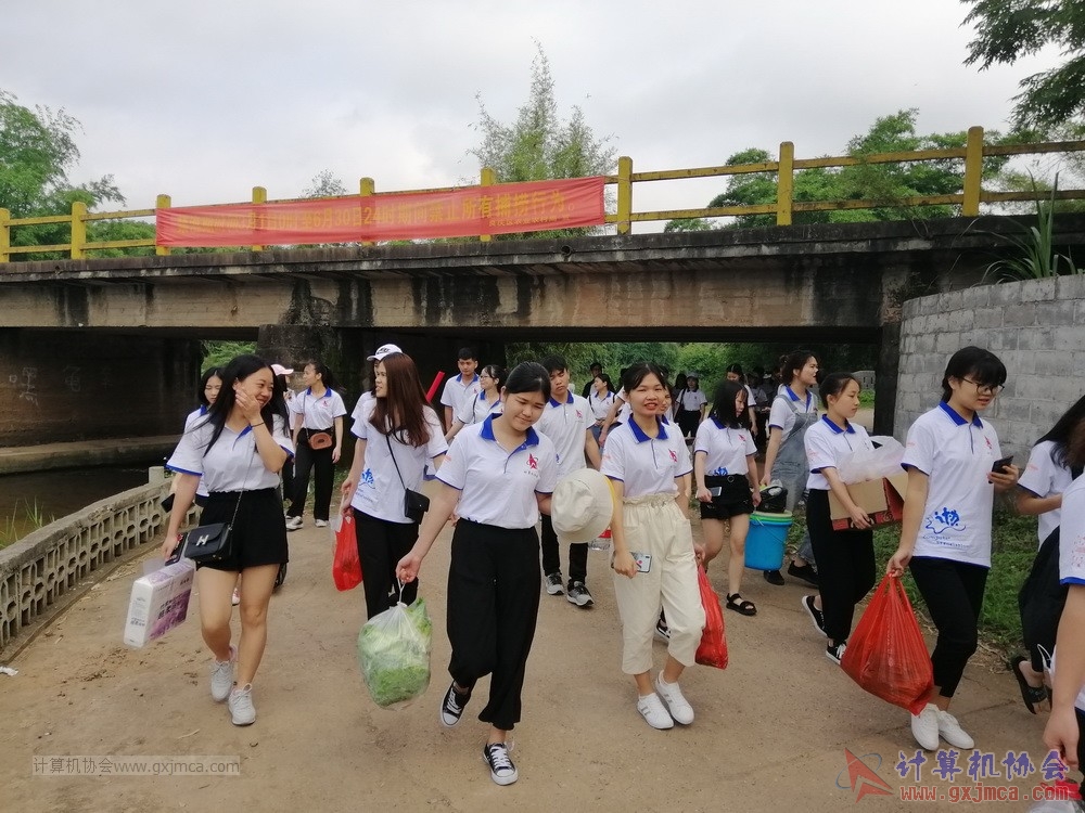 180512xhcy188.jpg