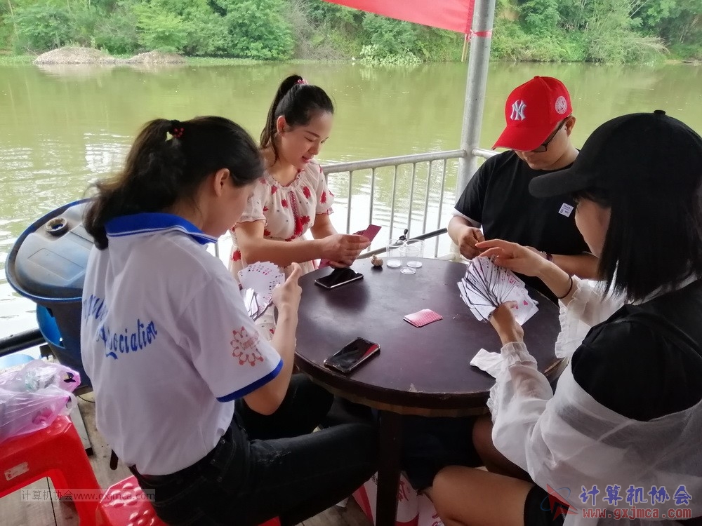 180512xhcy223.jpg