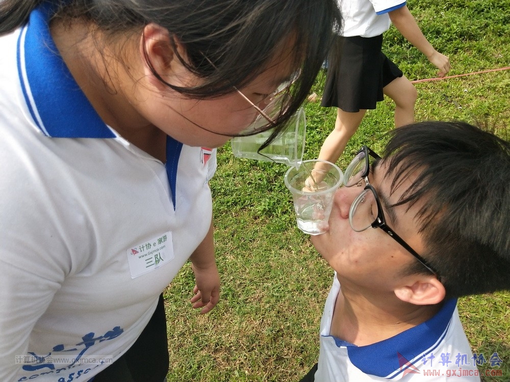 180512xhcy257.jpg