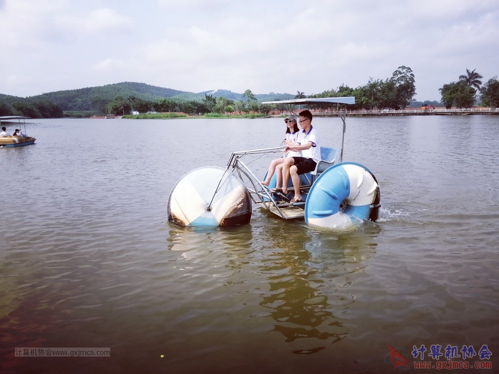 180512xhcy324.jpg