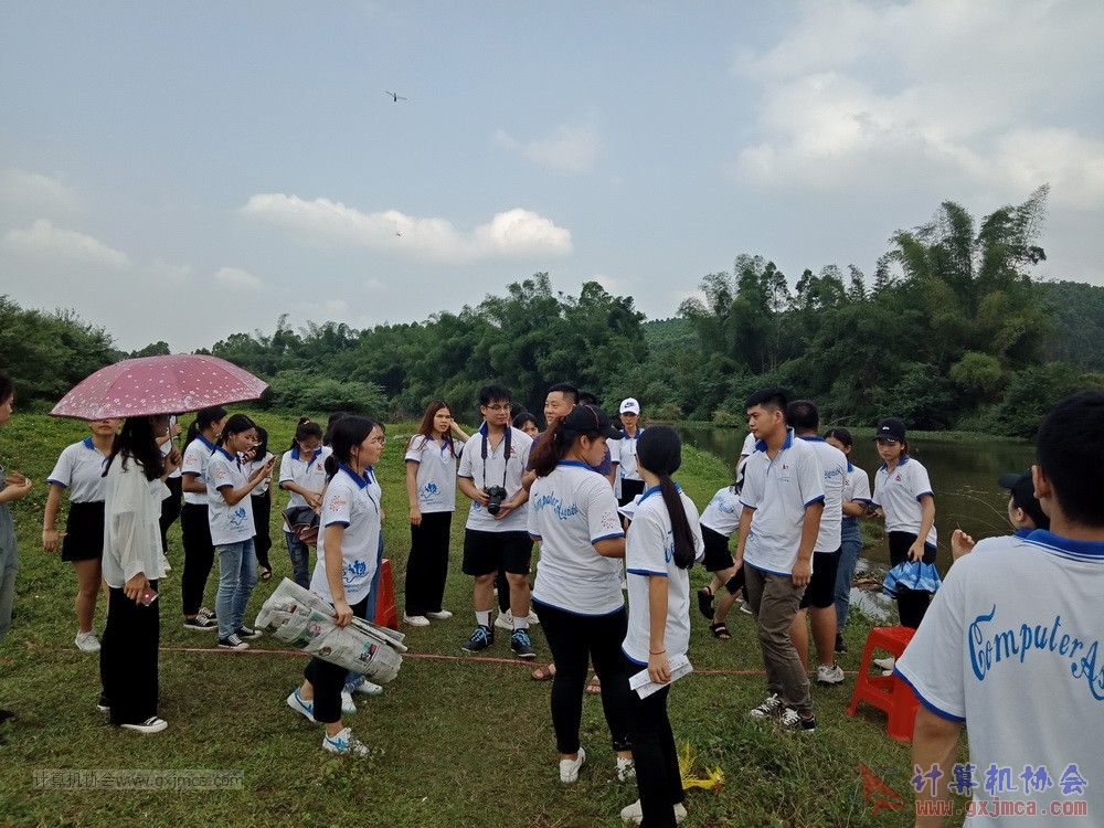 180512xhcy343.jpg