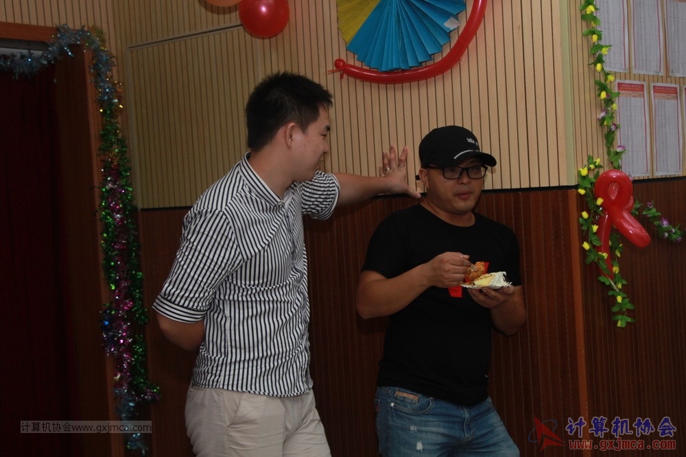 20190615qxhclssznghxh14ssrparty512.JPG