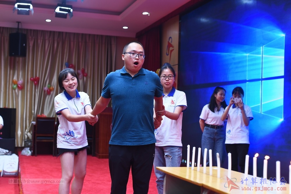 20190615qxhclssznghxh14ssrparty729.JPG