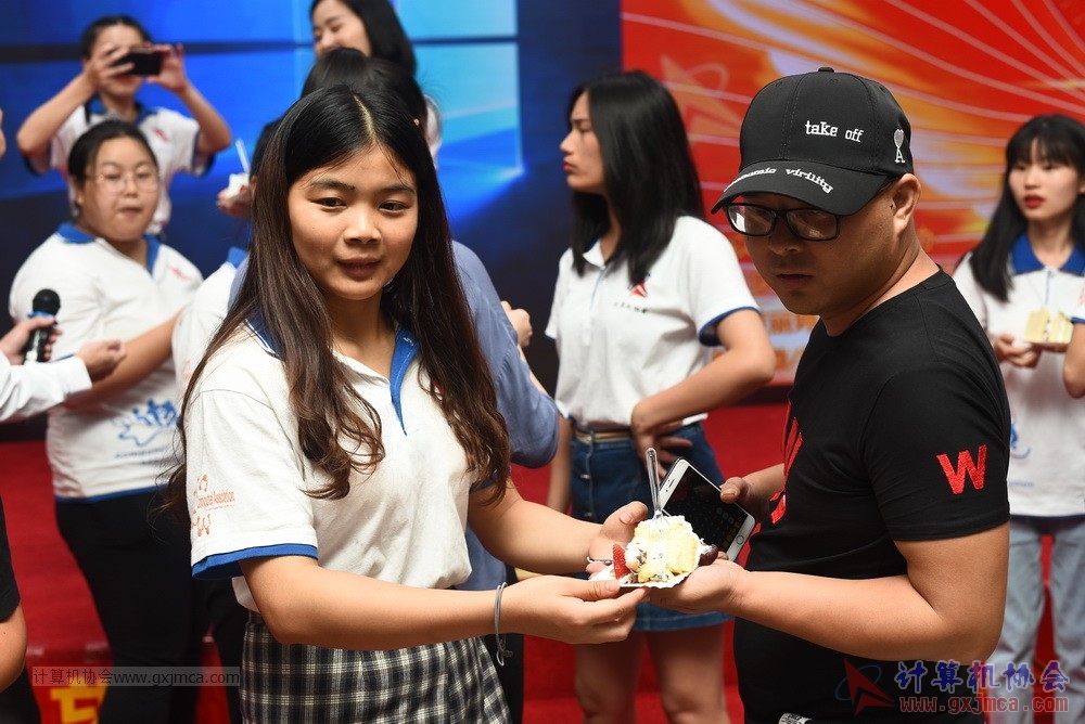 20190615qxhclssznghxh14ssrparty822.JPG