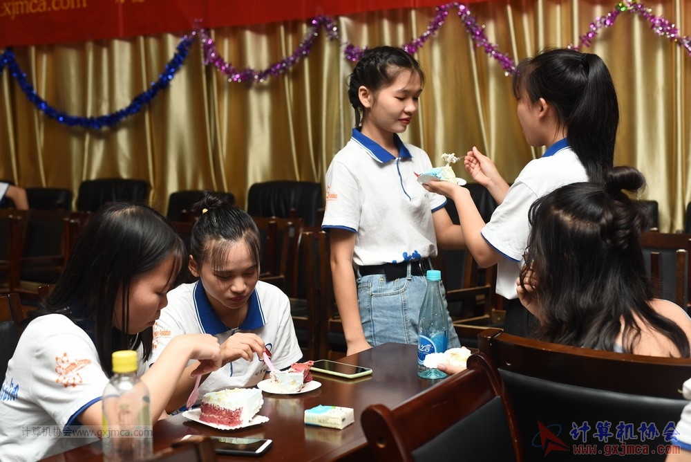 20190615qxhclssznghxh14ssrparty828.JPG