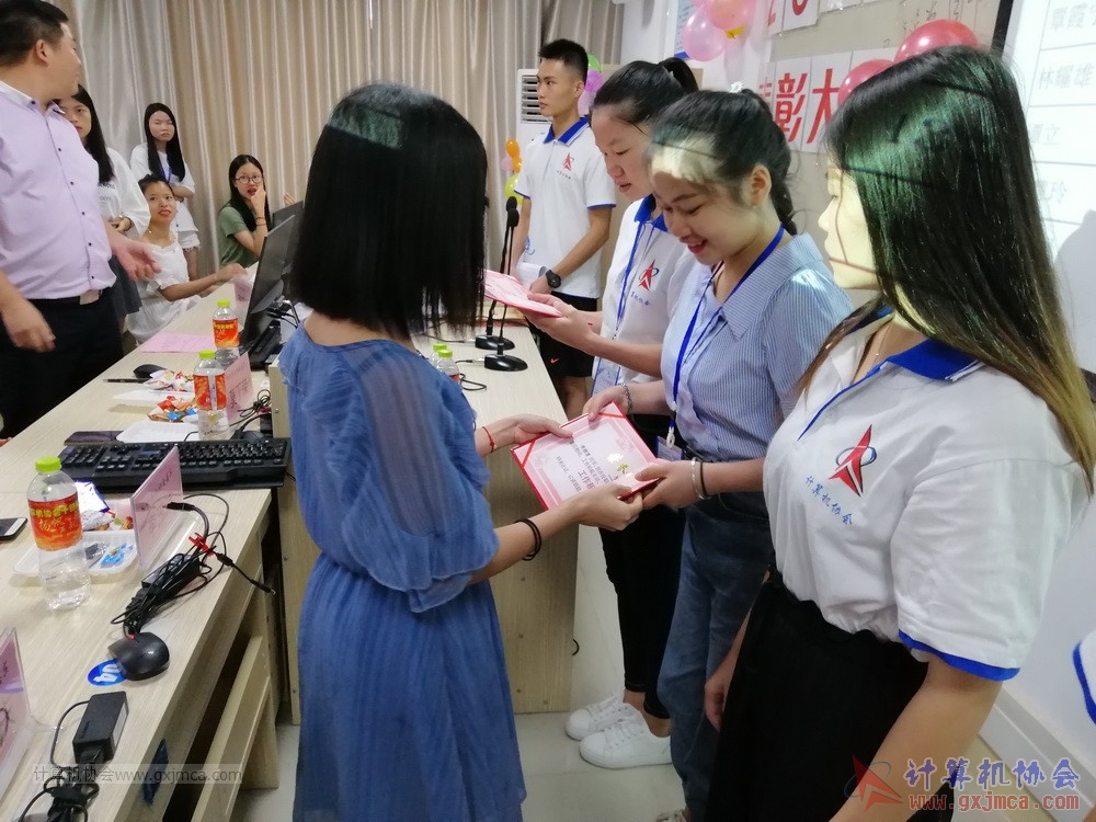 190623xhpybzdh38.jpg