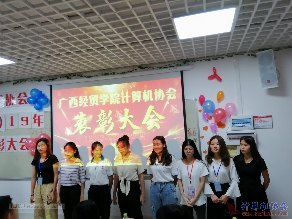 190623xhpybzdh60.jpg