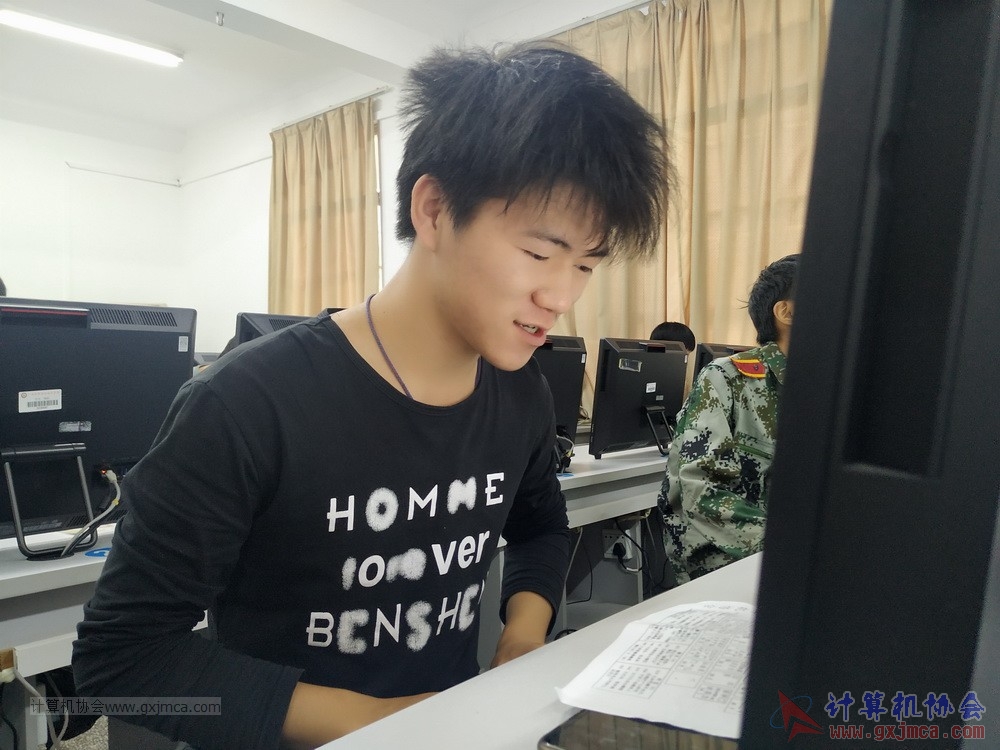 20191023xhwbpxdek42.jpg
