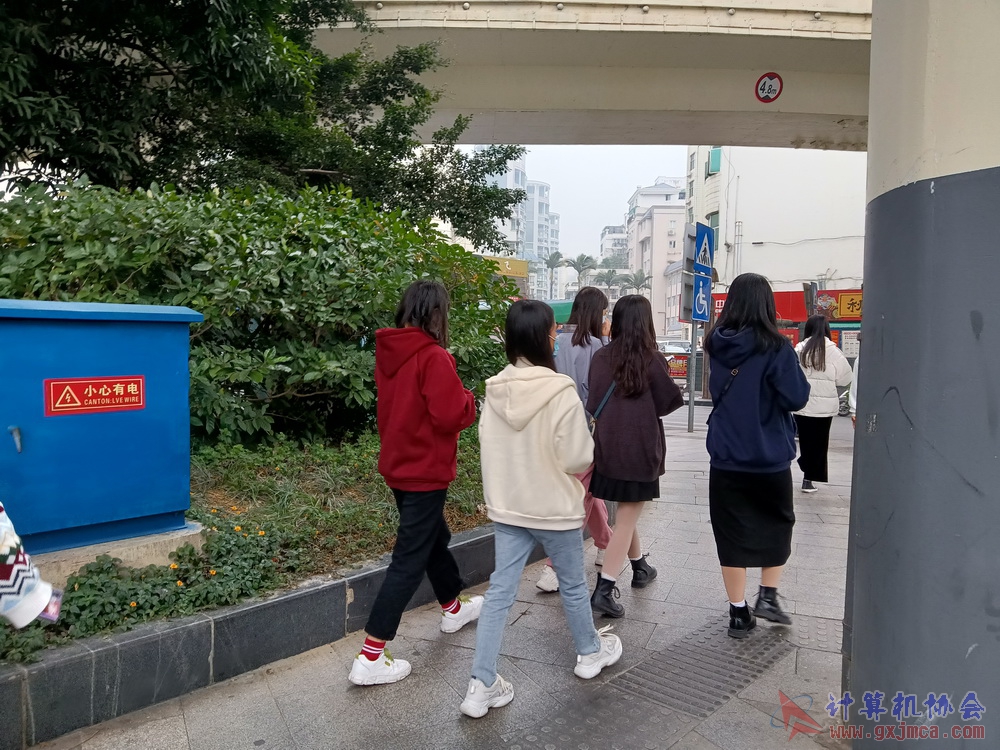 201226nnbwg007.jpg